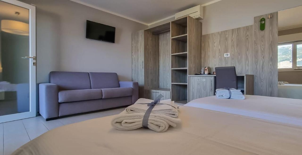 Hotel Casa Marinella Malcesine Zewnętrze zdjęcie